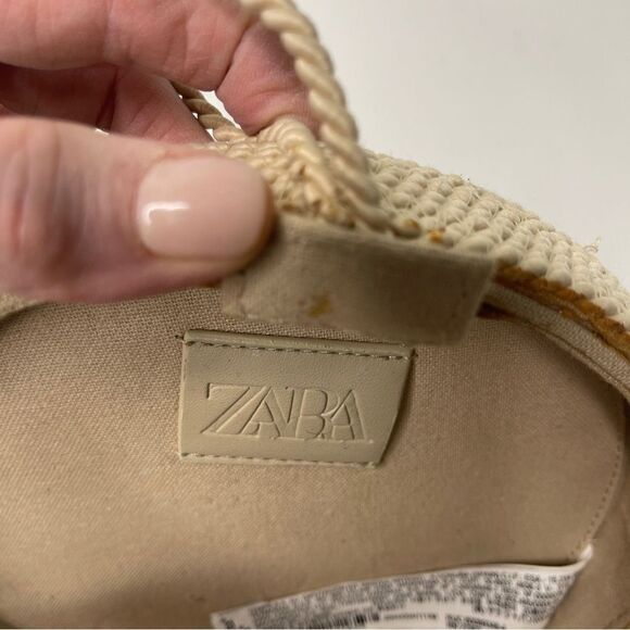 Zara Round Rope Woven Crossbody Bag with Magnetic Closure - Picture 4 of 9